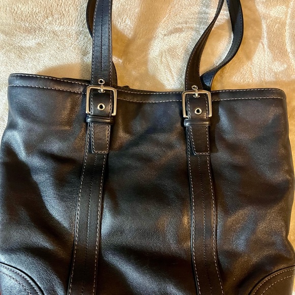 COACH Soft Black Leather Bag Purse Silver Hardware Clean Very Gently Used - Picture 10 of 15